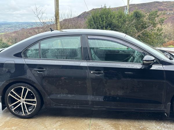 Volkswagen Jetta Saloon, Diesel, 2016, Black