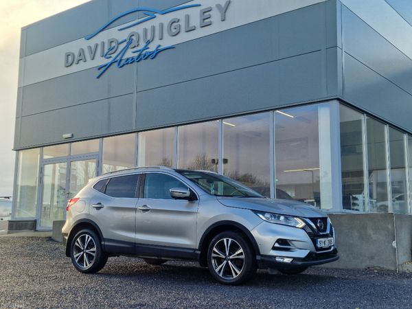 Nissan Qashqai Hatchback, Diesel, 2019, Silver