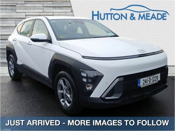 Hyundai KONA SUV, Petrol, 2024, White