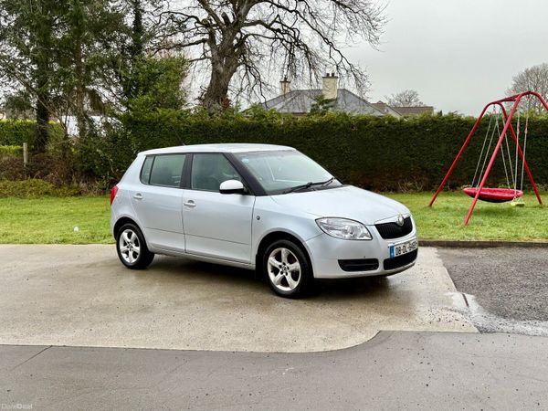 Skoda Fabia Hatchback, Diesel, 2008, Silver