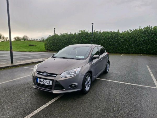 Ford Focus Hatchback, Diesel, 2014, Brown