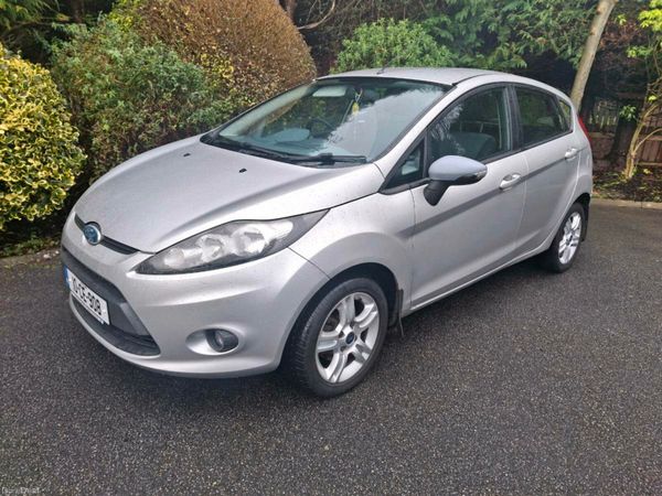 Ford Fiesta Hatchback, Petrol, 2010, Silver