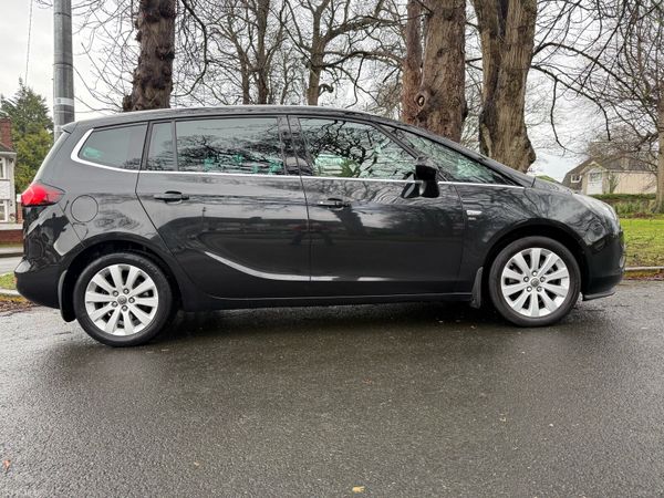 Opel Zafira MPV, Diesel, 2015, Black