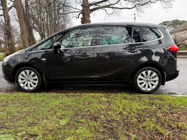 Opel Zafira MPV, Diesel, 2015, Black