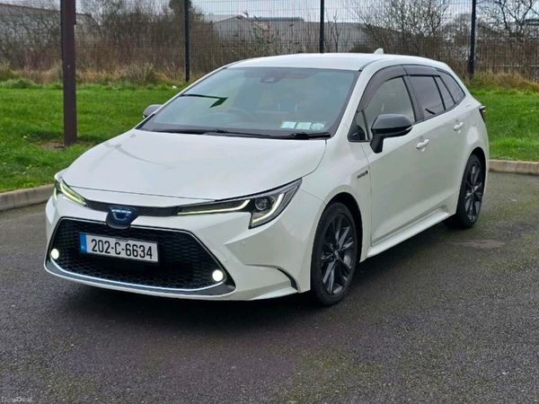 Toyota Corolla Estate, Petrol Hybrid, 2020, White
