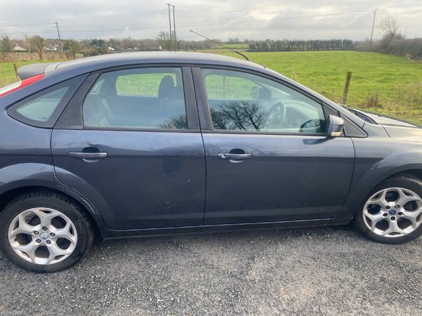 Ford Focus Hatchback, Diesel, 2009, Grey