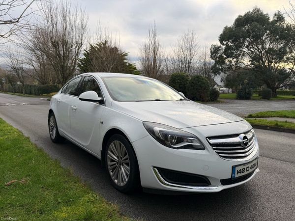 Opel Insignia Saloon, Diesel, 2014, White