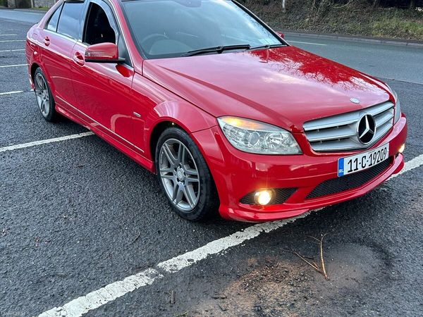 Mercedes-Benz C-Class Saloon, Petrol, 2011, Red