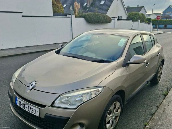 Renault Megane Hatchback, Diesel, 2011, Gold