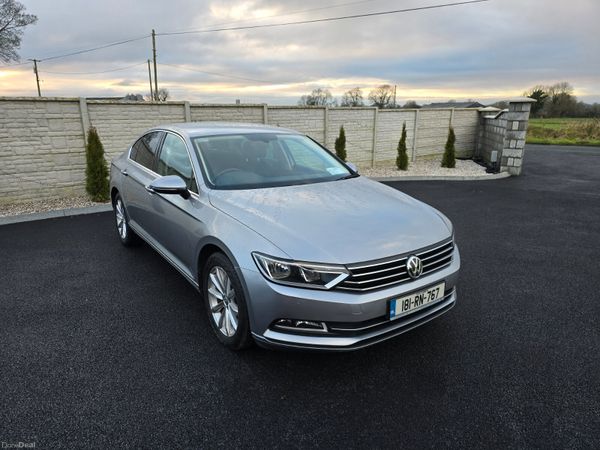 Volkswagen Passat Saloon, Diesel, 2018, Grey