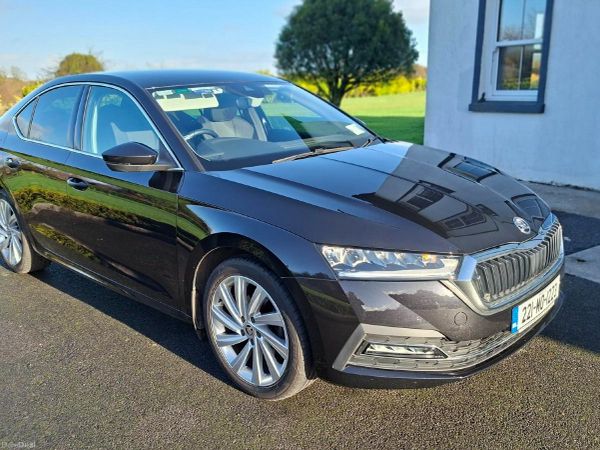 Skoda Octavia Saloon, Petrol, 2022, Black