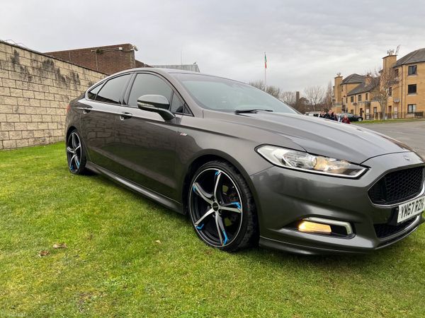 Ford Mondeo Hatchback, Diesel, 2018, Grey