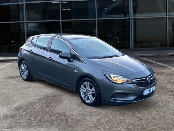 Vauxhall Astra Hatchback, Diesel, 2017, Grey