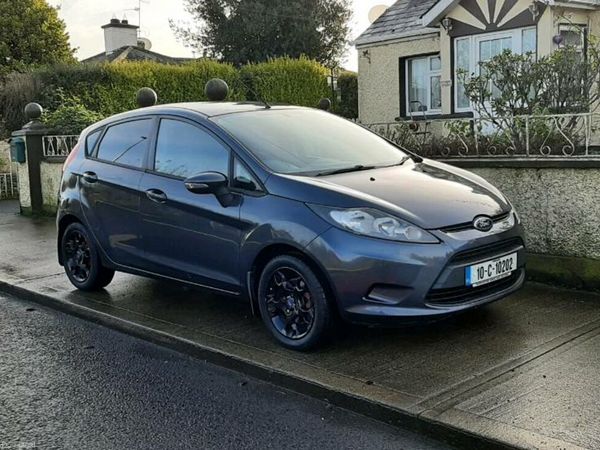 Ford Fiesta Hatchback, Petrol, 2010, Grey