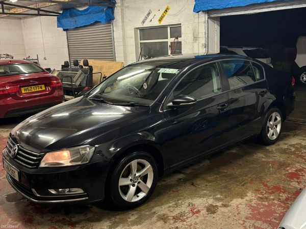 Volkswagen Passat Saloon, Diesel, 2011, Black