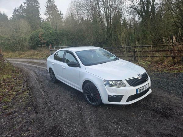 Skoda Octavia Hatchback, Diesel, 2014, White
