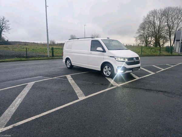 Volkswagen Transporter Van, Diesel, 2022, White