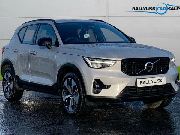 Volvo XC40 SUV, Petrol Hybrid, 2025, Silver