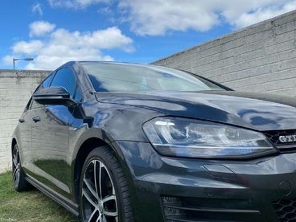 Volkswagen Golf Hatchback, Diesel, 2014, Grey