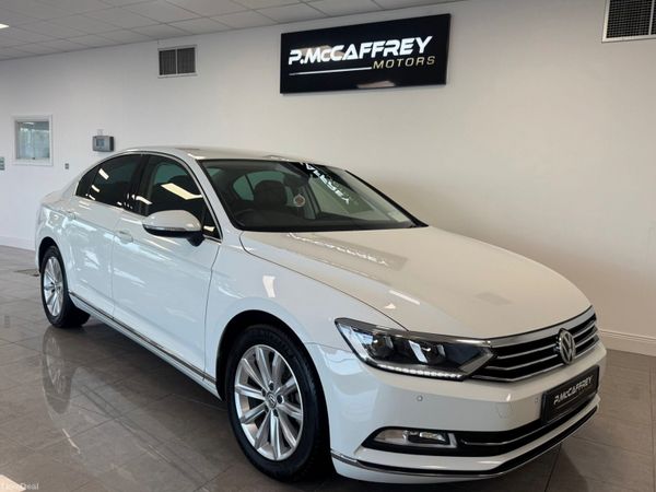 Volkswagen Passat Saloon, Diesel, 2018, White