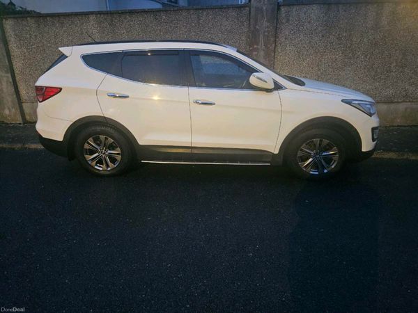 Hyundai Santa Fe SUV, Diesel, 2015, White