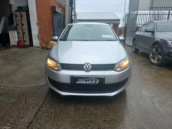 Volkswagen Polo Hatchback, Petrol, 2012, Silver