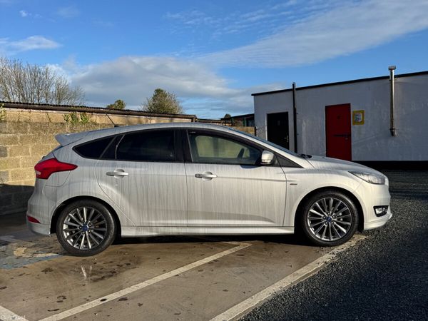 Ford Focus Hatchback, Diesel, 2018, Grey