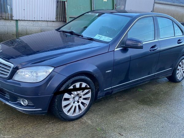 Mercedes-Benz C-Class Saloon, Petrol, 2009, Blue