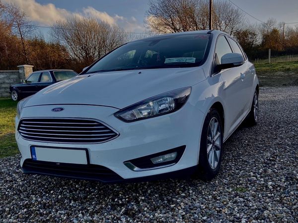 Ford Focus Hatchback, Petrol, 2016, White