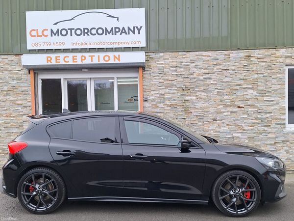 Ford Focus Hatchback, Petrol, 2020, Black