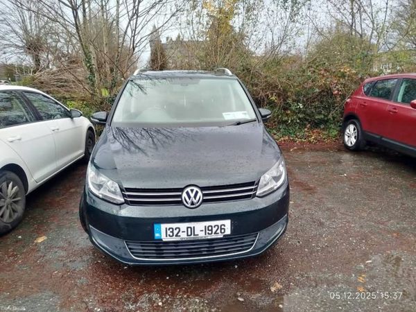 Volkswagen Touran MPV, Diesel, 2013, Green
