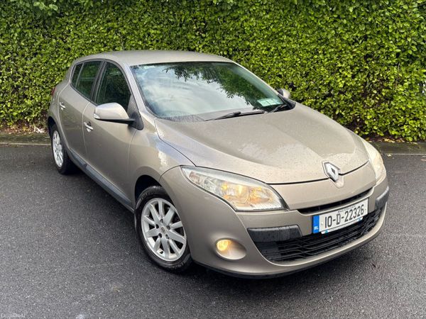 Renault Megane Hatchback, Diesel, 2010, Gold