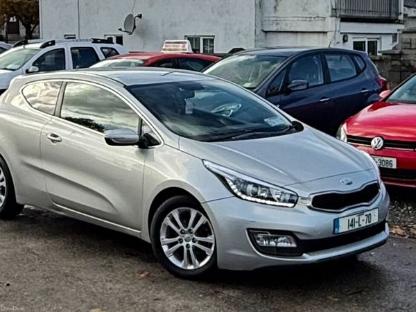 Kia Ceed Hatchback, Diesel, 2014, Silver