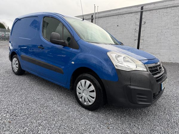 Peugeot Partner MPV, Diesel, 2018, Blue