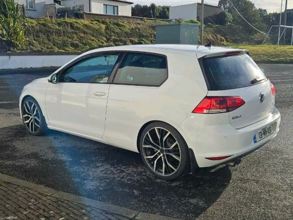 Volkswagen Golf Hatchback, Diesel, 2013, White