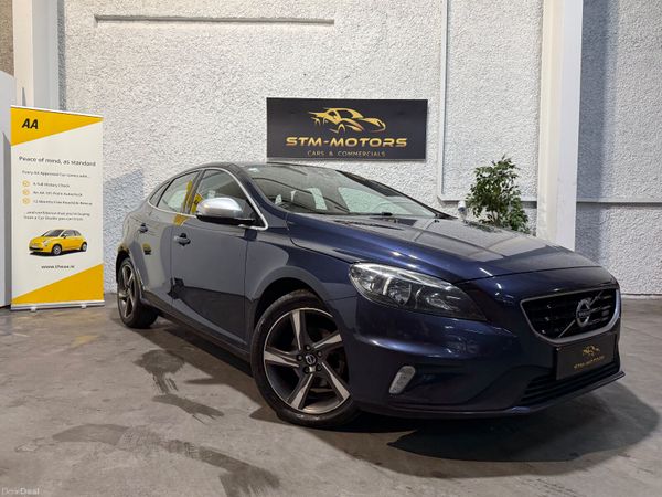 Volvo V40 Hatchback, Diesel, 2014, Blue