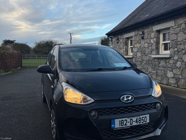 Hyundai i10 Hatchback, Petrol, 2018, Black