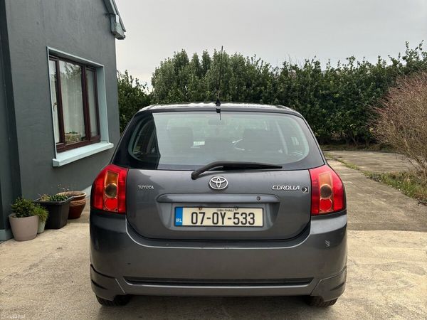 Toyota Corolla Hatchback, Petrol, 2007, Grey