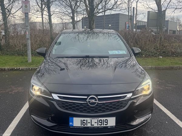 Opel Astra Hatchback, Petrol, 2016, Black
