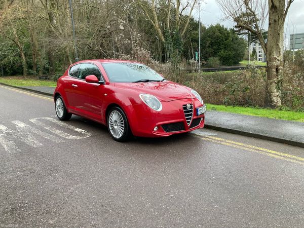 Alfa Romeo Mito Hatchback, Petrol, 2015, Red