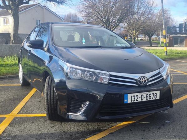 Toyota Corolla Saloon, Petrol, 2013, Black