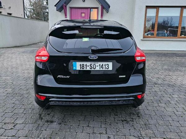 Ford Focus Hatchback, Petrol, 2018, Black