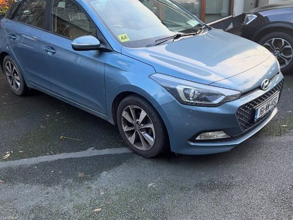 Hyundai i20 Hatchback, Petrol, 2016, Blue