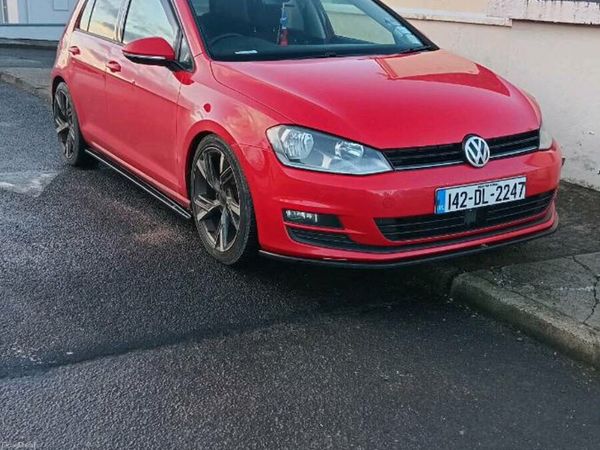 Volkswagen Golf Hatchback, Diesel, 2014, Red