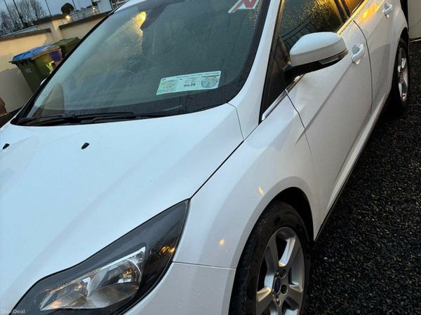 Ford Focus Hatchback, Diesel, 2014, White