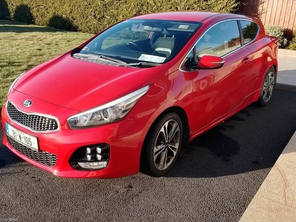 Kia Ceed Hatchback, Diesel, 2018, Red
