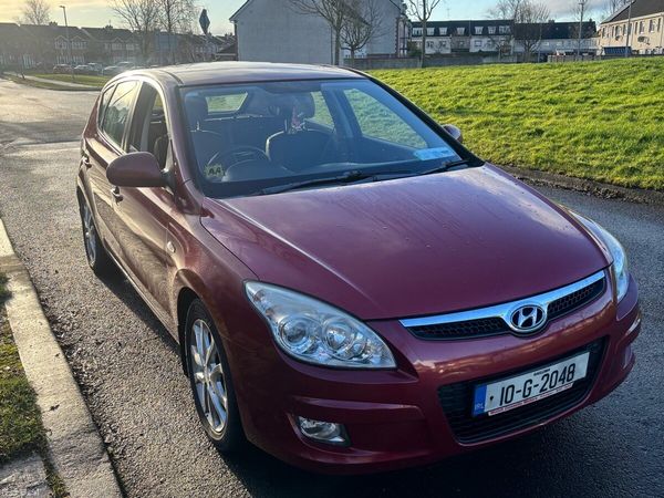 Hyundai i30 Hatchback, Diesel, 2010, Red