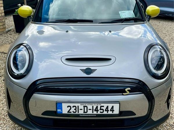 Mini Electric Hatchback, Electric, 2023, Grey