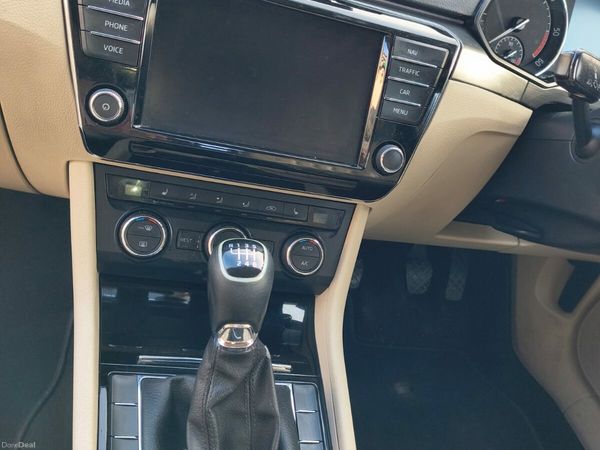 Skoda Superb Estate, Diesel, 2016, Grey