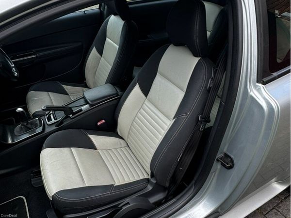 Volvo C30 Hatchback, Ethanol Petrol, 2008, Silver